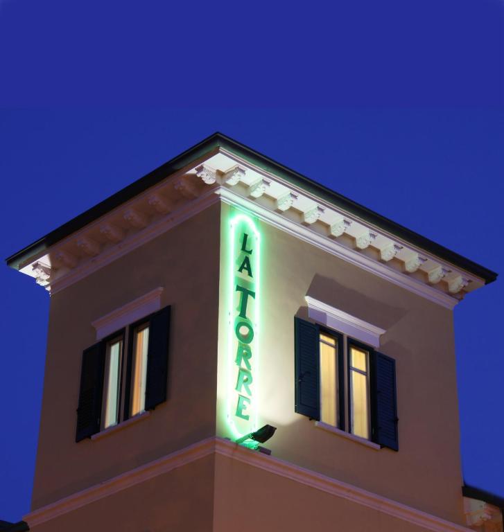 רימיני Hotel La Torre מראה חיצוני תמונה