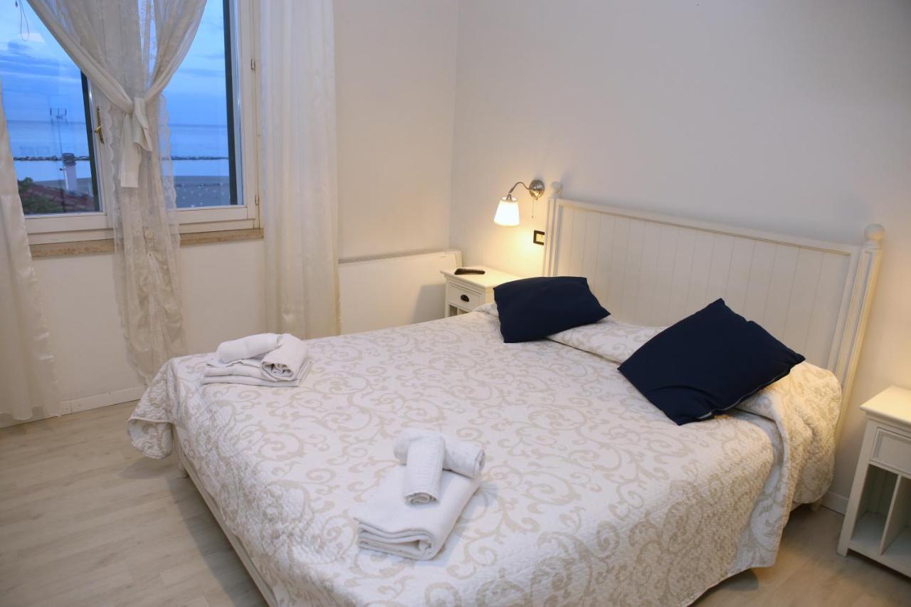 רימיני Hotel La Torre מראה חיצוני תמונה